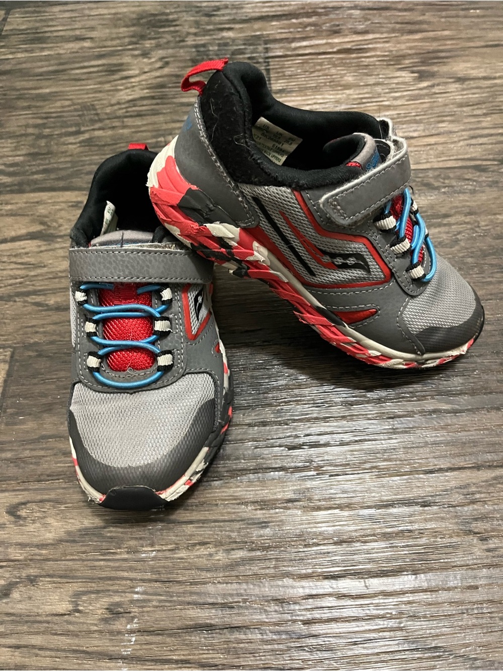 Saucony Kids Gray Sneakers with Red and Blue Accents